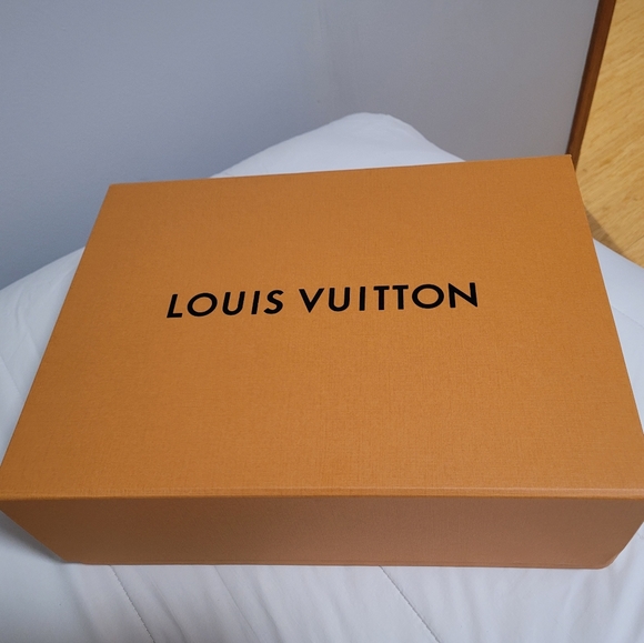 Louis vuitton empty box